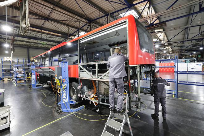 Lancement de la 1ère flotte de cars à hydrogène rétrofitée en France