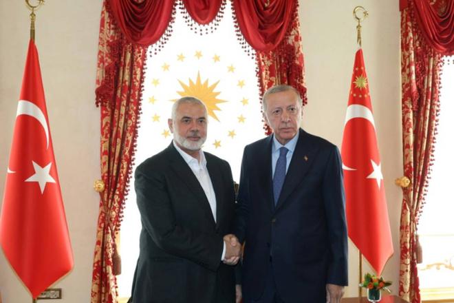 Erdogan appelle les Palestiniens "à l'unité" après sa rencontre avec Haniyeh