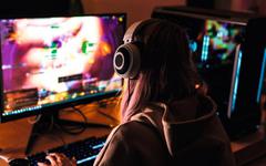 «Tout n'est pas si noir dans les jeux vidéo» : les études éclairantes de Daphné Bavelier, experte en sciences cognitives