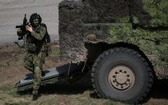 République tchèque : une explosion tue un soldat dans un camp militaire