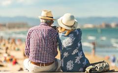 Face aux boomers, les Français de la génération Z ont le sentiment d'être «privés de vacances»