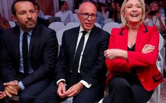 EN DIRECT - Législatives: Macron, «c'est Ponce Pilate qui s'en lave les mains», attaque Raphaël Glucksmann