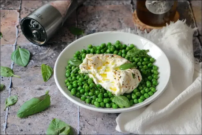 Burrata aux petits pois de Laurent Mariotte