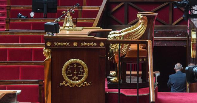 À l’Assemblée, le camp Macron tenté de s’allier avec la gauche pour priver le RN de certains postes clés