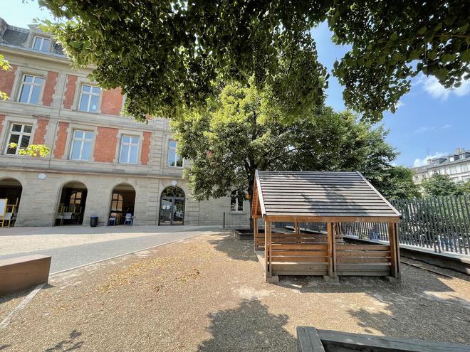 Strasbourg à l’ombre : pendant l’été, 6 cours d’école végétalisées restent ouvertes au public