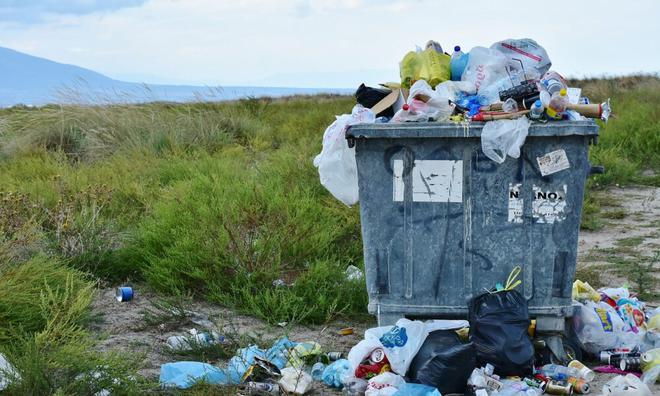 Le maire de cette commune de Maine-et-Loire tire la sonnette d’alarme au sujet des dépôts sauvages de déchets