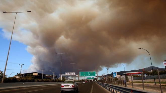 La Commission européenne se félicite de sa réaction « extrêmement rapide » aux incendies qui menacent Athènes