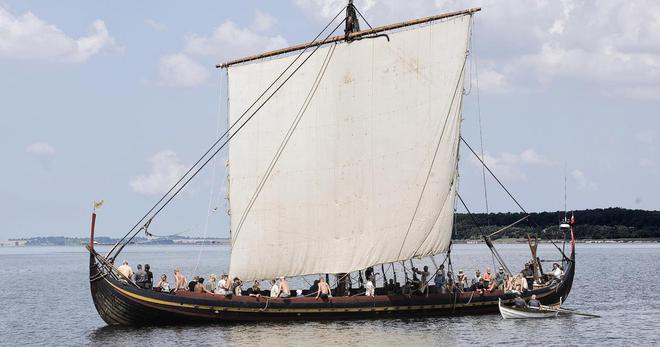 Norvège : le naufrage d'une réplique d'un bateau viking coûte la vie à une femme