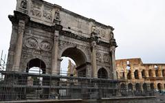 À Rome, la foudre endommage l’arc de Constantin