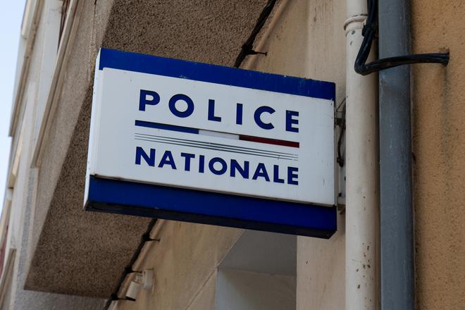 Nuit sous tension à Fort-de-France : Tirs à balles réelles sur le commissariat central et troubles à Sainte-Thérèse