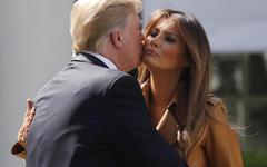 Les étranges mémoires de l'étrange Melania Trump