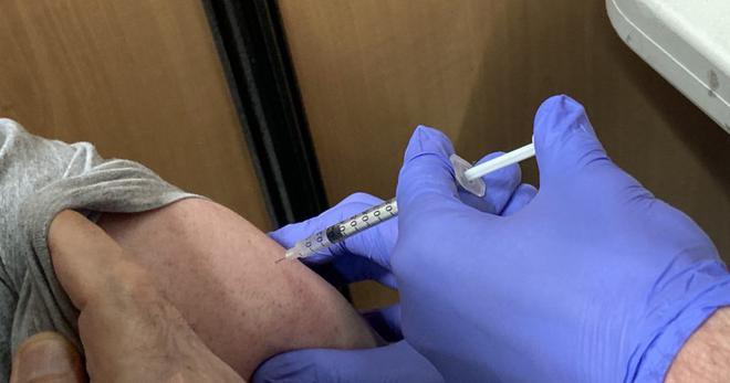 Coup d’envoi de la vaccination annuelle contre la grippe, couplée avec le Covid