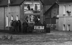 Rennes Journées nationales de la résilience. Exposition Crue de la Vilaine de novembre 1974 à l’hôtel Pasteur