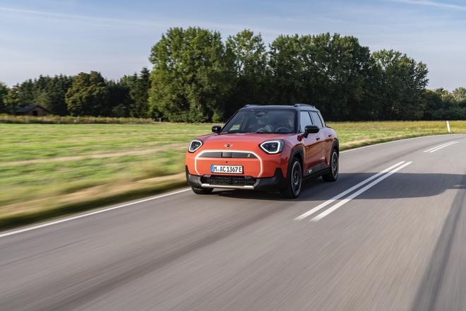 Essai Mini Aceman SE (2024) : tout l’esprit d’une Cooper dans un petit SUV !