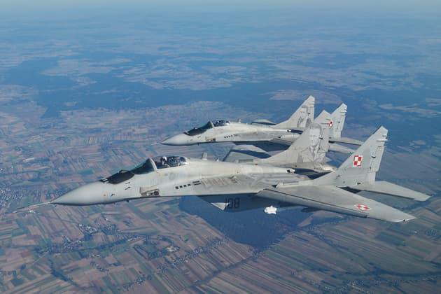 Guerre en Ukraine : la Pologne fait décoller des avions de chasse pendant une "attaque massive" de la Russie en Ukraine