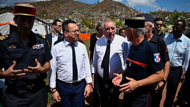 Le plan "Mayotte debout" dévoilé par le Premier ministre pour reconstruire l'île en deux ans