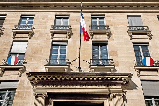 Élisabeth Borne ministre de l’Éducation nationale : les syndicats réagissent