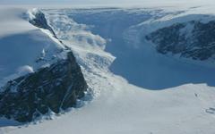 Vieille de plus d’un million d’années : quels secrets peut révéler la glace la plus ancienne au monde prélevée dans l’Antarctique