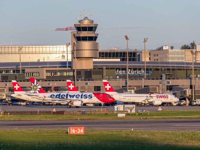 L’aéroport de Zurich veut augmenter sa taxe sur le bruit pour lutter contre les retards