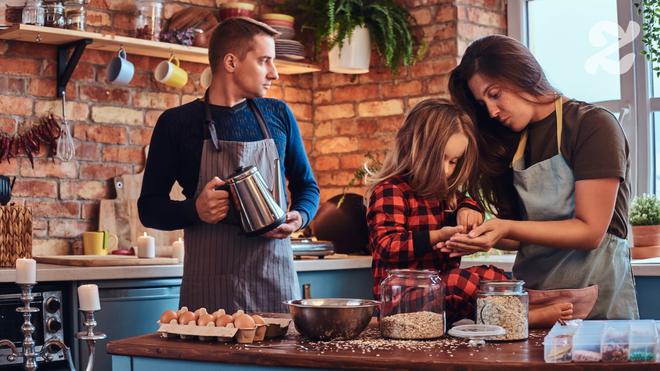 « On pèse nos aliments pour lutter contre le gaspillage alimentaire » : dans le Frigo de Juliette, 4 500€ par mois [Sponso]