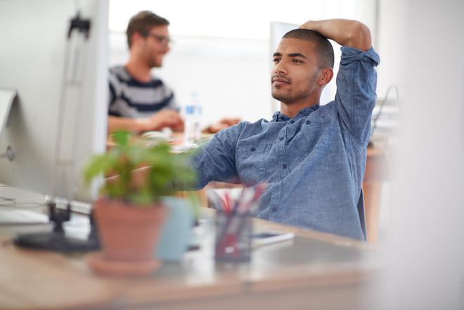 Et si travailler moins était la clé d’un avenir durable ?