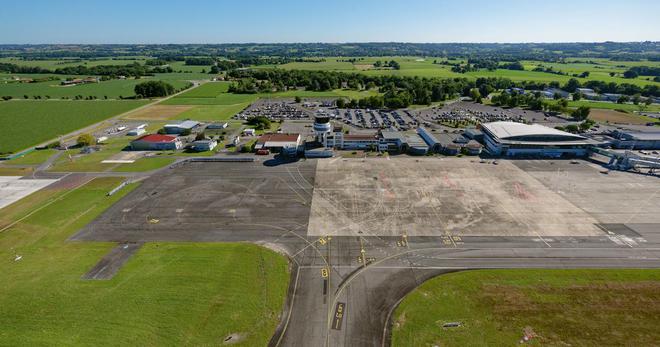 Reprise ce lundi des liaisons aériennes entre Pau et Paris-Orly, dossier cher à François Bayrou