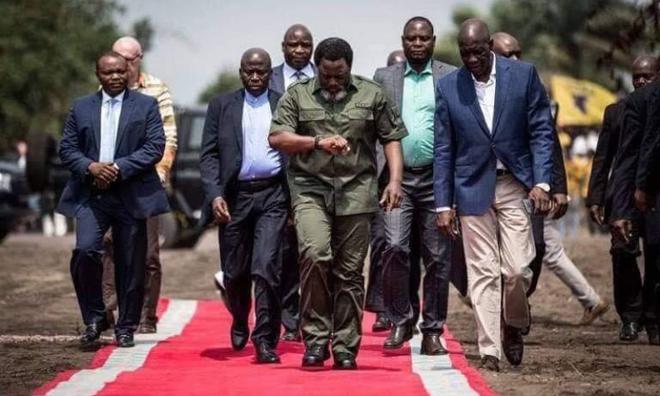 Le voyage de Joseph Kabila pour Lubumbashi annulé : L’homme fait peur mais s’est distingué par son humilité légendaire, silence d’un léopard (Papy Tamba)