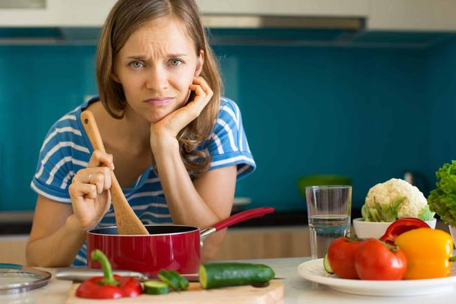 Cuisinez plus vite, payez moins : des gestes simples pour une cuisson plus efficace qui allège vos factures