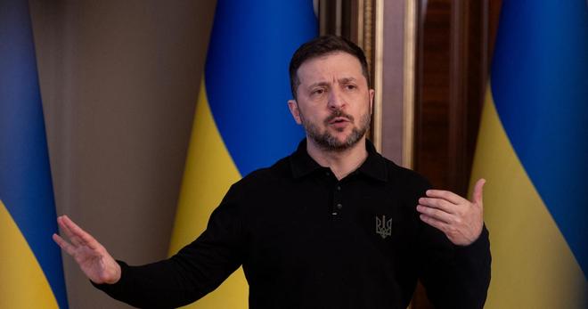 Guerre en Ukraine : Zelensky accuse la Russie de violer le cessez-le-feu pascal