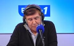 «Nicoletta, pardon» : Jean-Pierre Foucault bouleverse son émission à l’annonce du décès du pape François