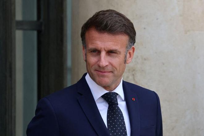Macron entame sa tournée dans l'océan Indien à Mayotte