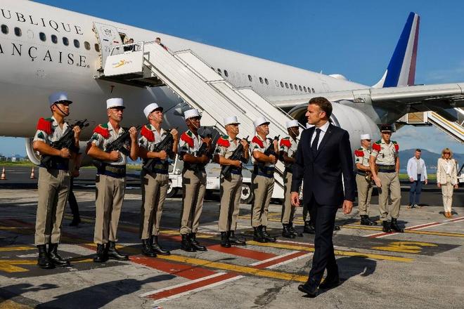 Chikungunya et dégâts du cyclone Garance : les défis qui attendent Emmanuel Macron à La Réunion