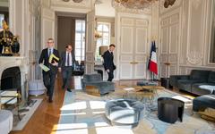 Emmanuel Macron appelle les chercheurs à choisir la France et l’Europe