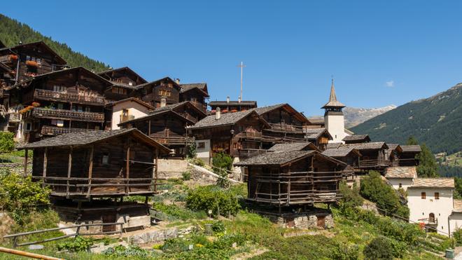 Les plus beaux villages de France et d’ailleurs : Grimentz en Suisse