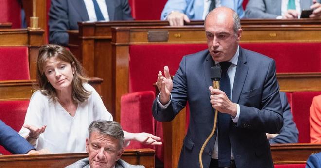 Proportionnelle : la droite dégaine des projections destructrices pour le bloc central