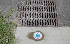 « Ici commence la mer » rappelle la Métropole pour sensibiliser à la pollution des cours d’eau