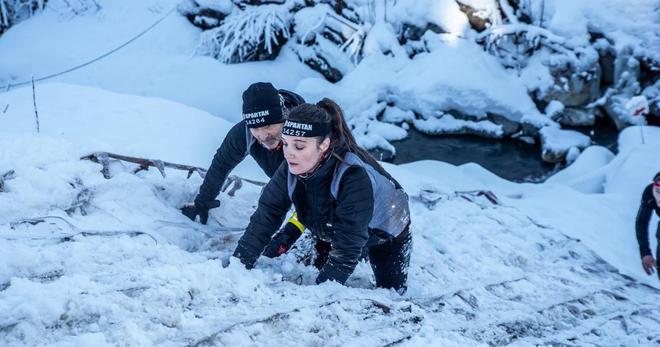 Amputée des pieds et des mains, la Nantaise Lucie Retail va gravir le mont Fuji