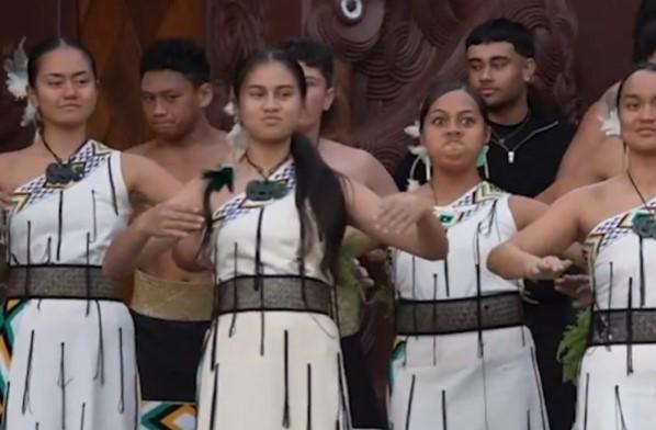 XV de France : en vidéo, le vibrant accueil réservé par les Maoris aux Bleus en tournée en Nouvelle-Zélande