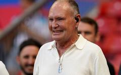 Football - "Le meilleur endroit pour lui à l'heure actuelle" : retrouvé à moitié inconscient, Paul Gascoigne, ancienne idole de l'Angleterre, admis en soins intensifs