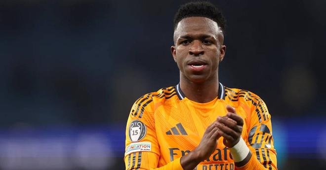 Real Madrid : la demande complètement folle de Vinicius !