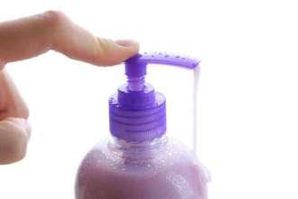 Triclosan et Cancer du Foie : Une Raison Supplémentaire de Jeter Votre Savon Antibactérien