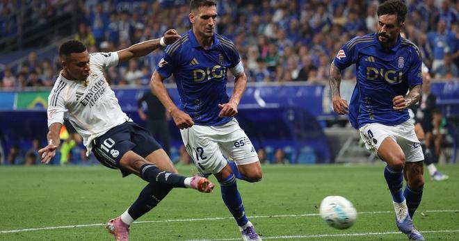 Real Madrid : en vidéo, le but de Mbappé qui fait polémique après une grosse faute de Tchouaméni
