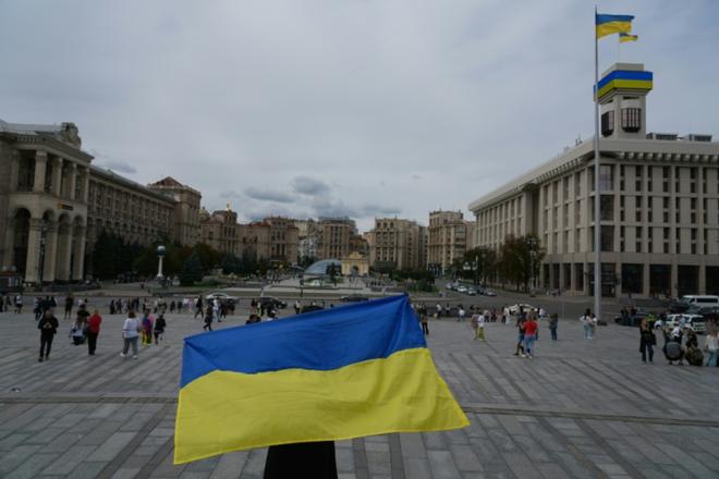 Zelensky réclame à nouveau une rencontre avec Poutine, Moscou lui reproche son insistance