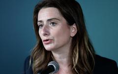 Marine Tondelier qualifie le Parti socialiste de «béquille» du gouvernement