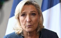«Ce n’est pas admissible» : Marine Le Pen fustige les «recettes indues» d’un État «profiteur de crise» sur les prix des carburants