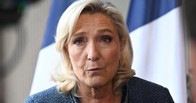 «Ce n’est pas admissible» : Marine Le Pen fustige les «recettes indues» d’un État «profiteur de crise» sur les prix des carburants