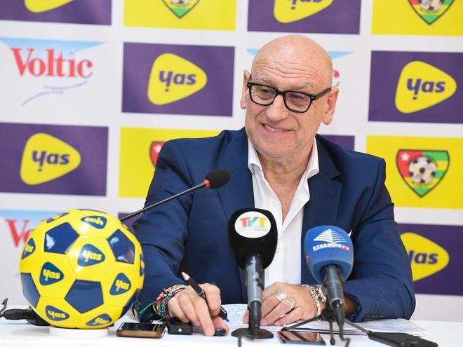 Togo : Patrice Neveu évoque le championnat de première division