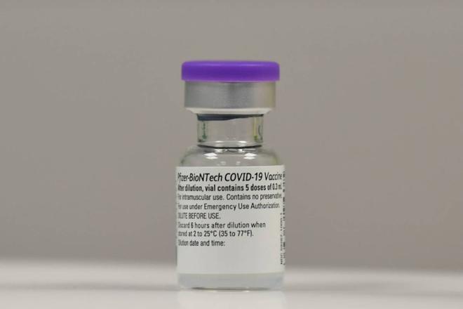 Covid: le vaccin Pfizer/BioNTech déconseillé au Royaume-Uni en cas d'importantes allergies