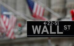 Wall Street termine dans le rouge, le Nasdaq prend l'eau