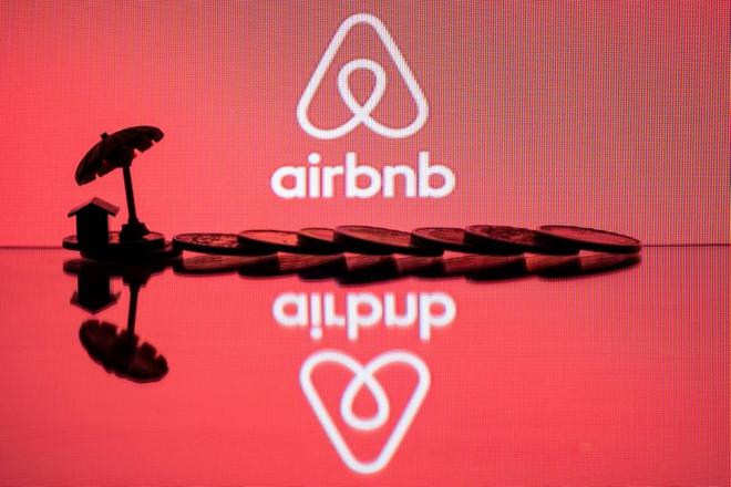 Airbnb entre en Bourse à 68 dollars l'action, selon le Wall Street Journal